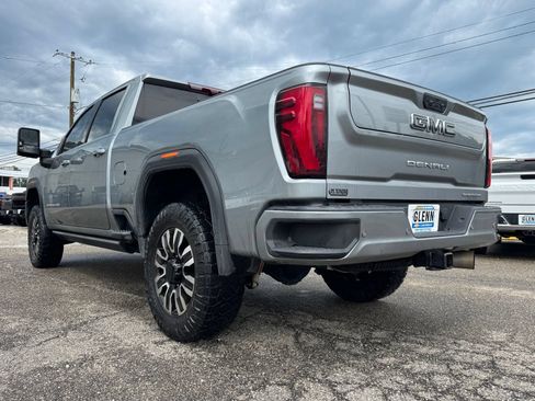 Used 2024 GMC Sierra 2500 Denali Ultimate w/ Max Trailering Package AWD/4WD image 4
