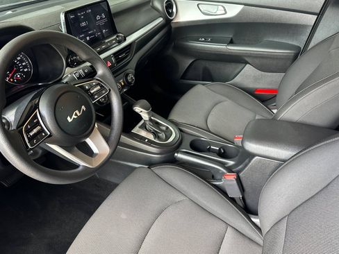 Used 2024 Kia Forte LXS FWD image 10