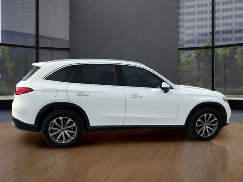 Used 2024 Mercedes-Benz GLC 300 image 17