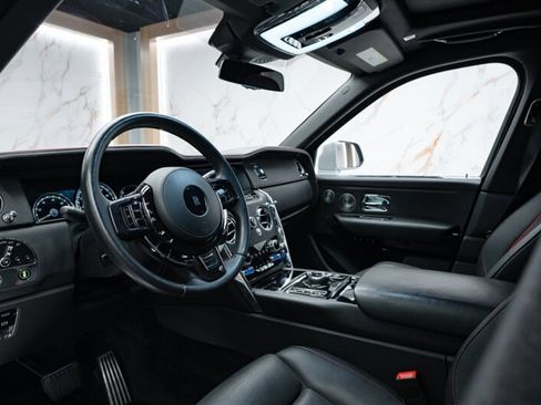 Used 2020 Rolls-Royce Cullinan AWD/4WD image 15