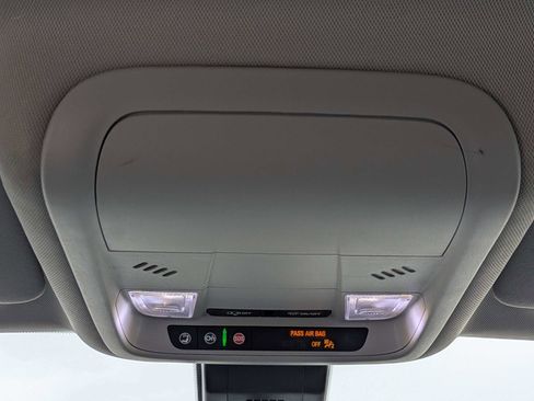 Used 2022 Chevrolet Equinox LS w/ LPO, Floor Liner Package FWD image 22
