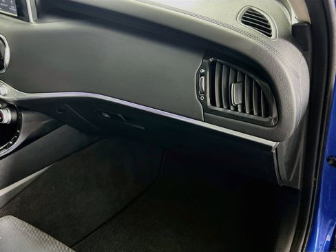 Used 2019 Kia Stinger RWD image 34