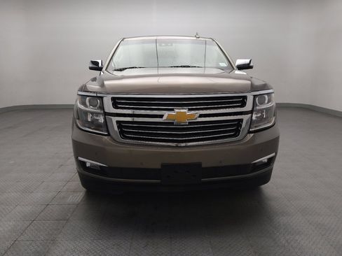 Used 2017 Chevrolet Suburban Premier RWD image 15