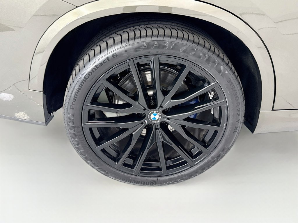 Used 2025 BMW X5 xDrive40i w/ Executive Package AWD/4WD image 32