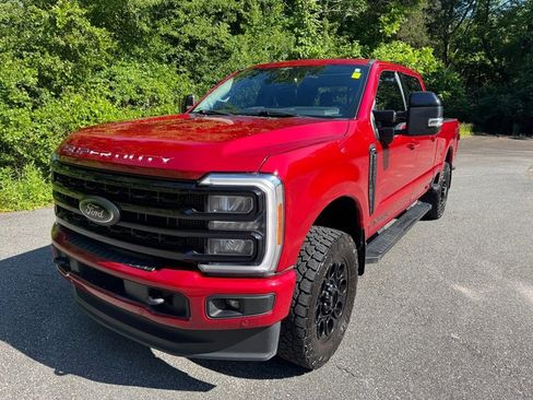 Used 2023 Ford F250 Lariat w/ Lariat Ultimate Package AWD/4WD image 2