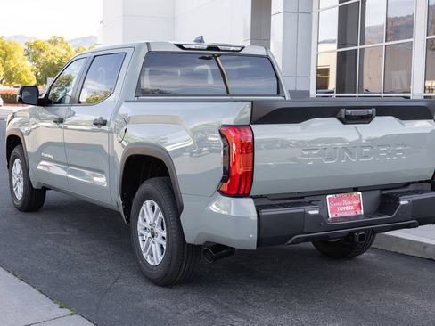 New 2026 Toyota Tundra SR5 AWD/4WD image 7
