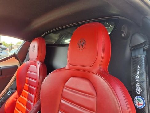 Used 2015 Alfa Romeo 4C Coupe w/ Leather Interior Group RWD image 12