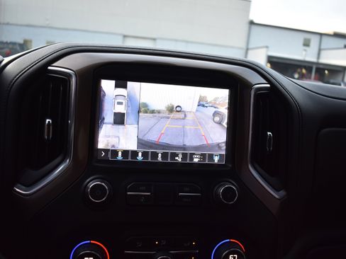 Used 2019 Chevrolet Silverado 1500 High Country w/ Trailer Camera Package image 19