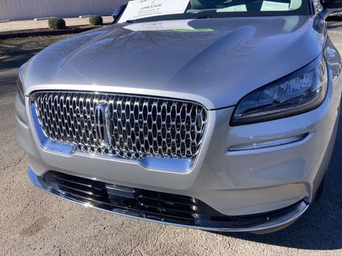 Used 2022 Lincoln Corsair Reserve w/ Elements Package image 10