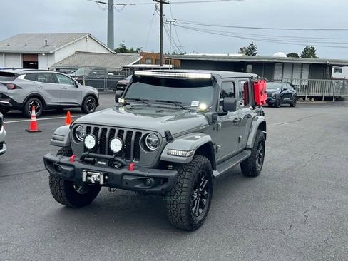 Used 2021 Jeep Wrangler Unlimited Sahara w/ Advanced Safety Group AWD/4WD image 3