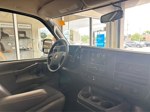 Used 2024 Chevrolet Express 2500 w/ Driver Convenience Package RWD image 9