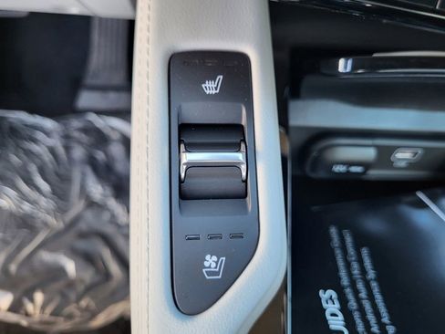 New 2025 Kia Telluride EX w/ EX Captain's Chair Package image 18