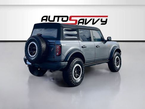 Used 2024 Ford Bronco Badlands image 7
