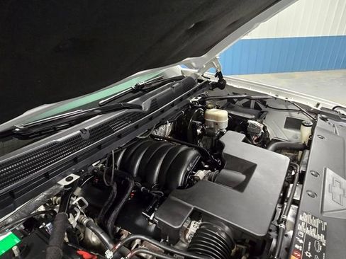 Used 2017 Chevrolet Silverado 1500 High Country image 53