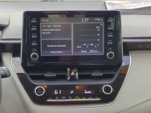 Used 2020 Toyota Corolla LE image 24