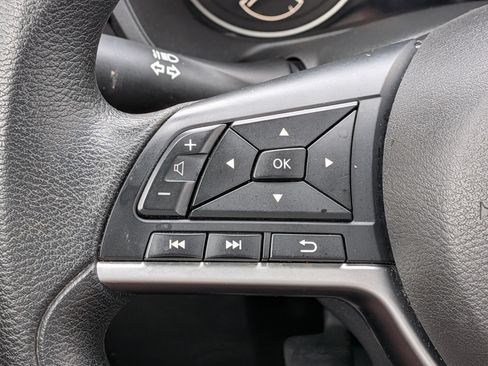 Used 2024 Nissan Altima 2.5 SV FWD image 18