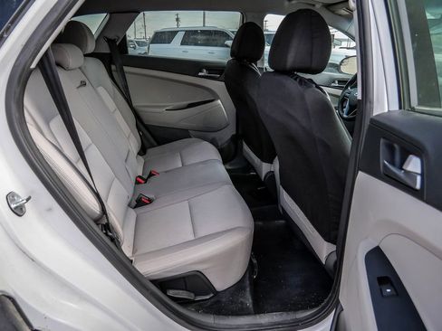 Used 2017 Hyundai Tucson SE image 15