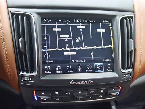 Used 2020 Maserati Levante GranSport image 17