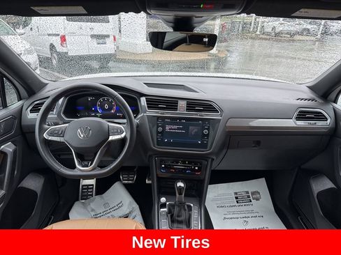 Used 2023 Volkswagen Tiguan SE R-Line AWD/4WD image 17