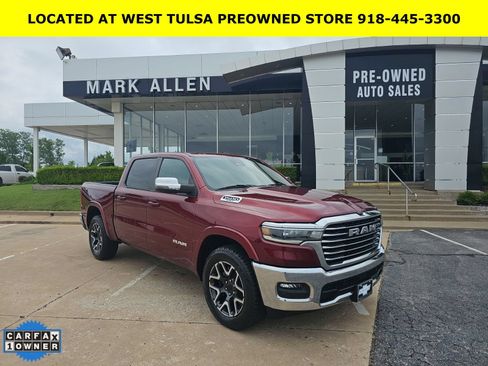 Used 2025 RAM 1500 Laramie AWD/4WD image 1