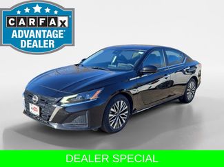 Used 2023 Nissan Altima 2.5 SV video 1