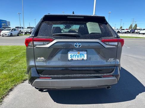 Used 2021 Toyota RAV4 XSE w/ Carpet Mat Package (TMS) AWD/4WD image 5