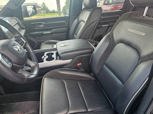 Used 2023 RAM 1500 Laramie AWD/4WD image 18