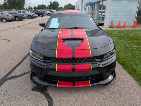 Used 2017 Dodge Charger R/T Scat Pack w/ Driver Confidence Group RWD image 3