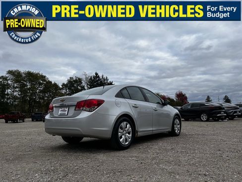 Used 2014 Chevrolet Cruze LS image 7