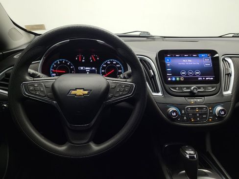 Used 2020 Chevrolet Malibu LT FWD image 22