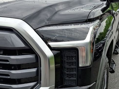 Certified 2025 Toyota Tundra Limited AWD/4WD image 9