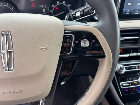 Used 2022 Lincoln Corsair AWD w/ Equipment Group 101A image 18
