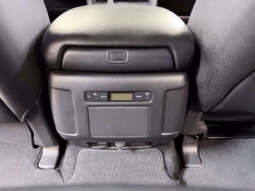 Used 2022 Nissan Armada SL w/ Captain's Chairs Package AWD/4WD image 29