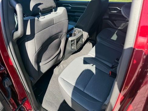 Used 2025 RAM 1500 Big Horn AWD/4WD image 34