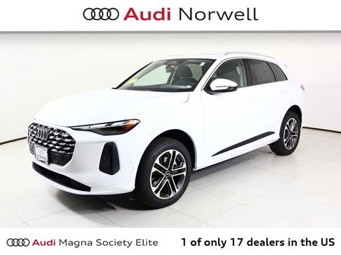 New 2026 Audi Q5 Premium image 11