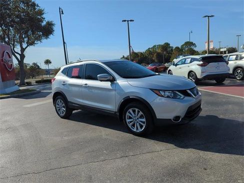 Certified 2019 Nissan Rogue Sport SV w/ Technology Package image 2