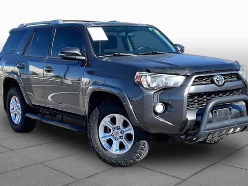Used 2018 Toyota 4Runner SR5 Premium AWD/4WD image 3