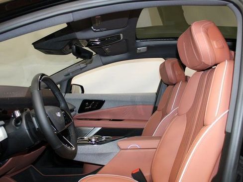 New 2026 Cadillac Optiq Sport 2 image 5