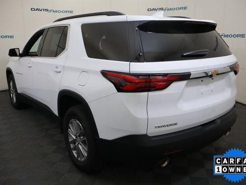 Used 2023 Chevrolet Traverse LT FWD image 10