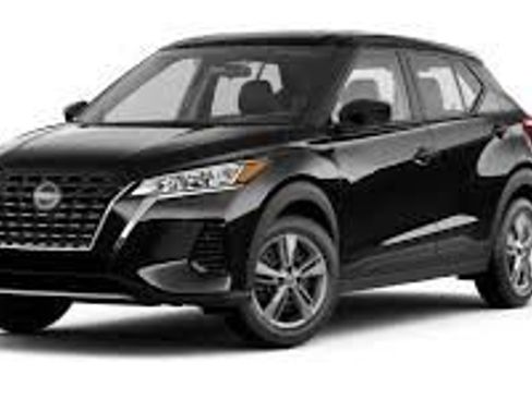 Certified 2025 Nissan Kicks Play S image 1