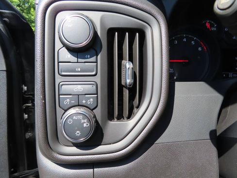 Used 2024 Chevrolet Silverado 2500 Custom w/ Custom Convenience Package AWD/4WD image 33
