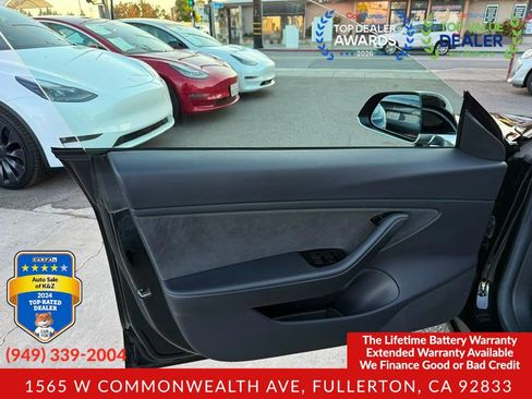 Used 2018 Tesla Model 3 Long Range RWD image 24