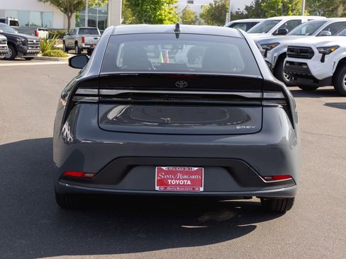 New 2026 Toyota Prius Plug-In Hybrid FWD image 5