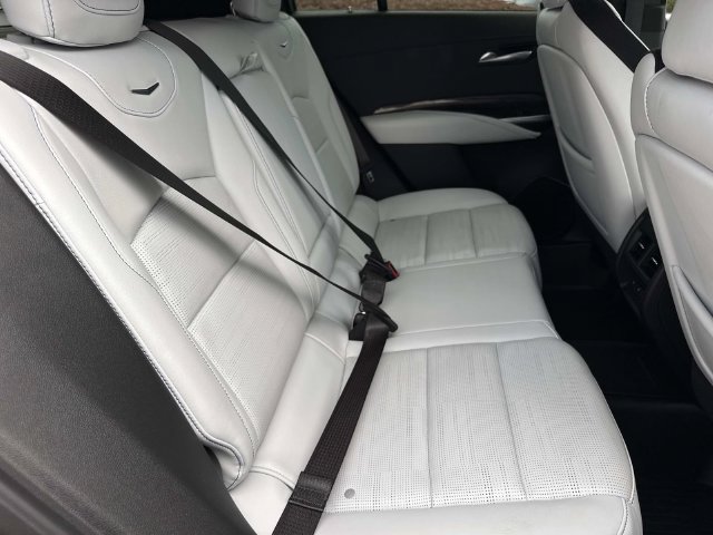 Used 2024 Cadillac XT4 Sport FWD image 10