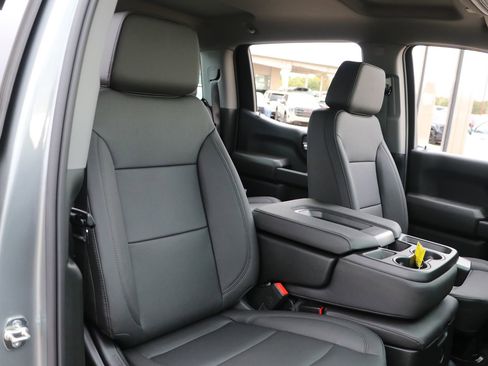 Used 2026 Chevrolet Silverado 1500 W/T w/ Trailering Package image 32