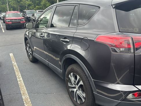 Used 2018 Toyota RAV4 LE w/ All Weather Liner Package AWD/4WD image 12