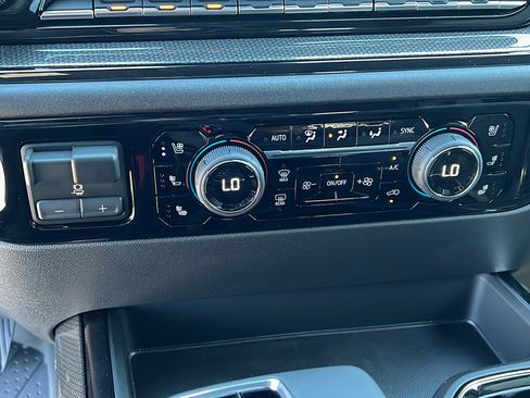 New 2026 Chevrolet Silverado 1500 ZR2 image 25