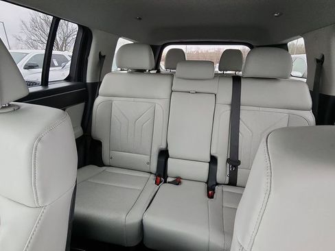 Used 2025 Hyundai Santa Fe SEL image 25