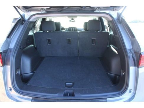 Used 2025 Chevrolet Blazer LT image 7