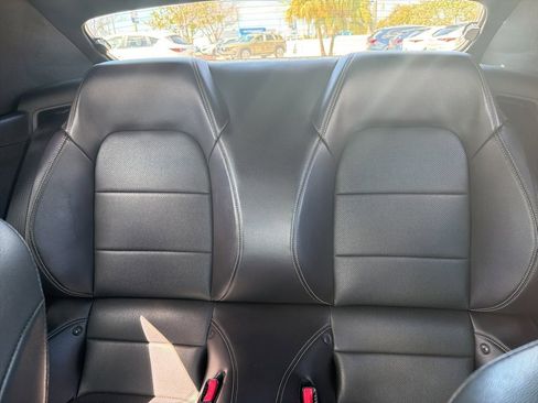 Used 2017 Ford Mustang Premium image 21